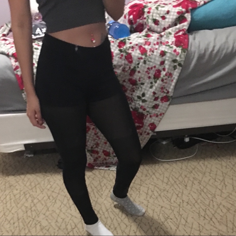 Black mesh leggings